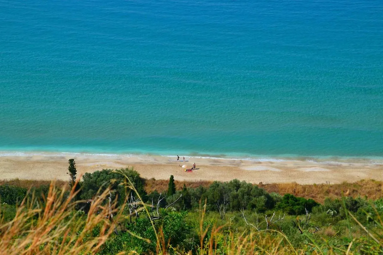 Spacious 1 Bedroom Apartment 2 Km To Pessada Beach Dhorizáta